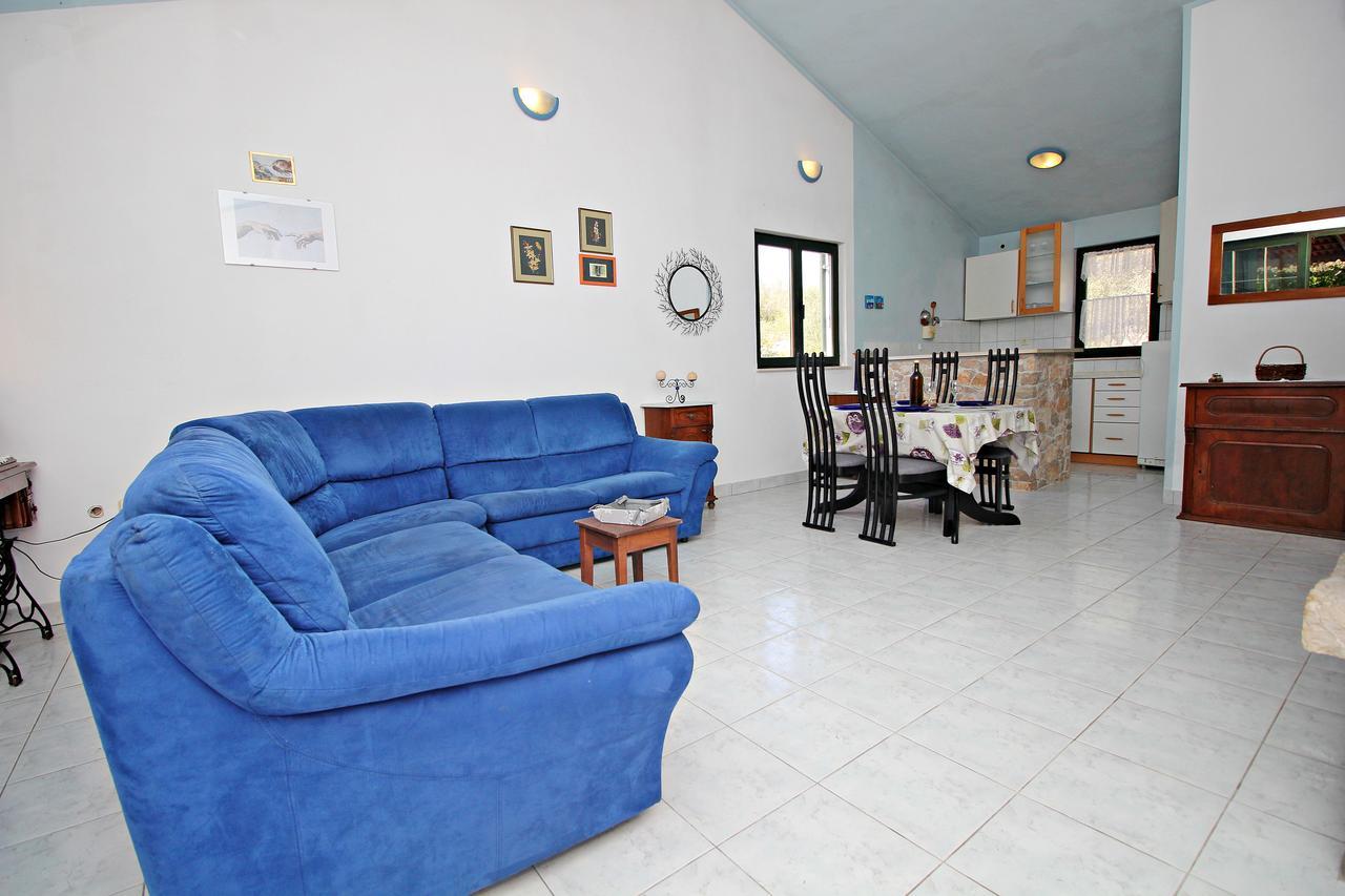 Guest House Beverin 살리 외부 사진